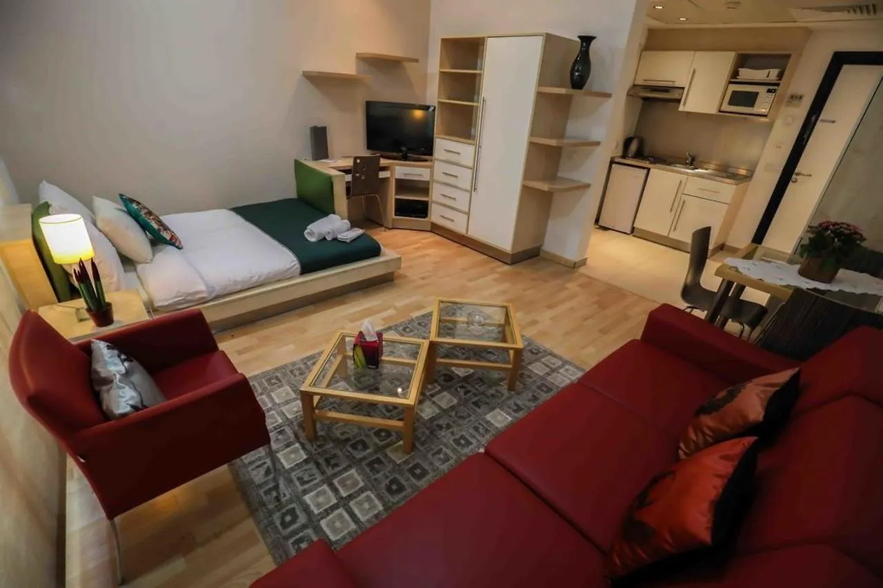 Sky Suites Beirut 0*,