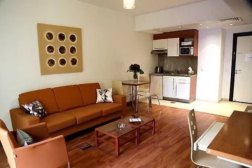 Sky Suites Beirut 0*,