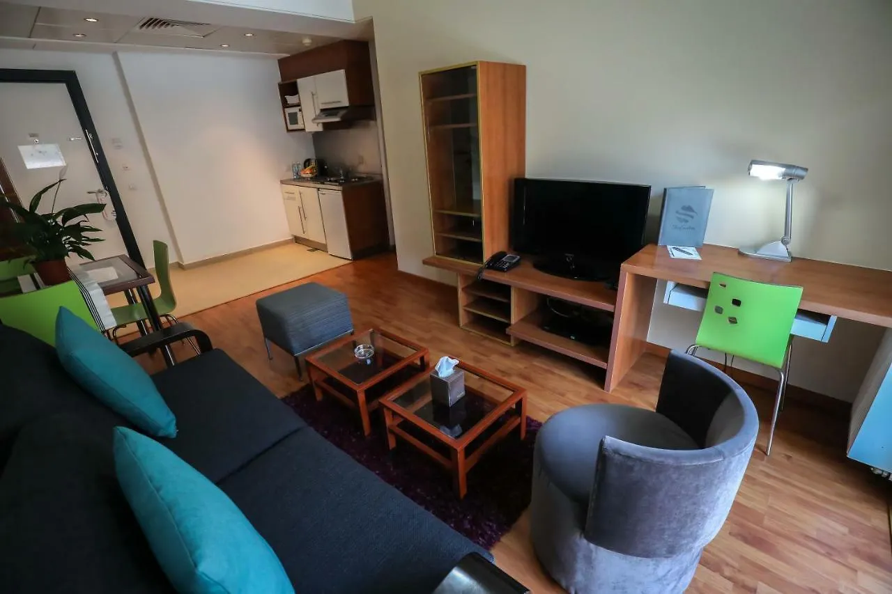 Sky Suites Beirut 0*,